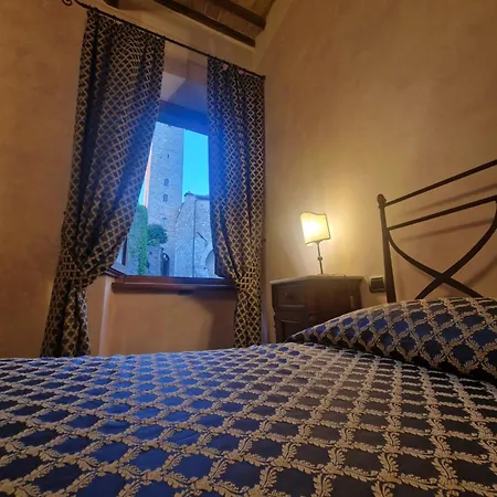 بيت ضيافة La Di Quercecchio سان جيمينيانو